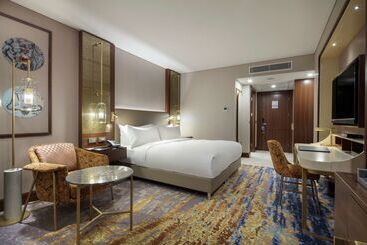 هتل Doubletree By Hilton Antalya City Centre