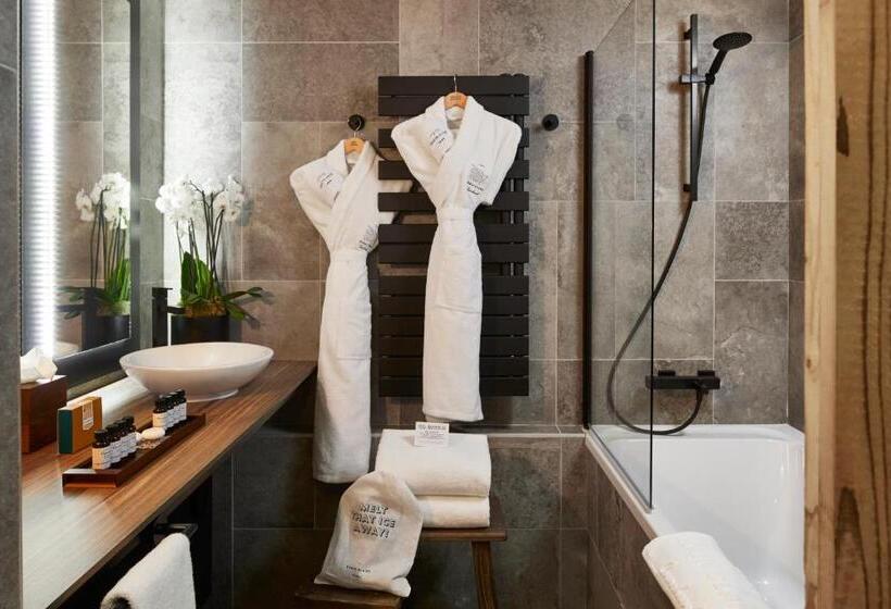 هتل Ecrin Blanc Resort Courchevel   Aquapark
