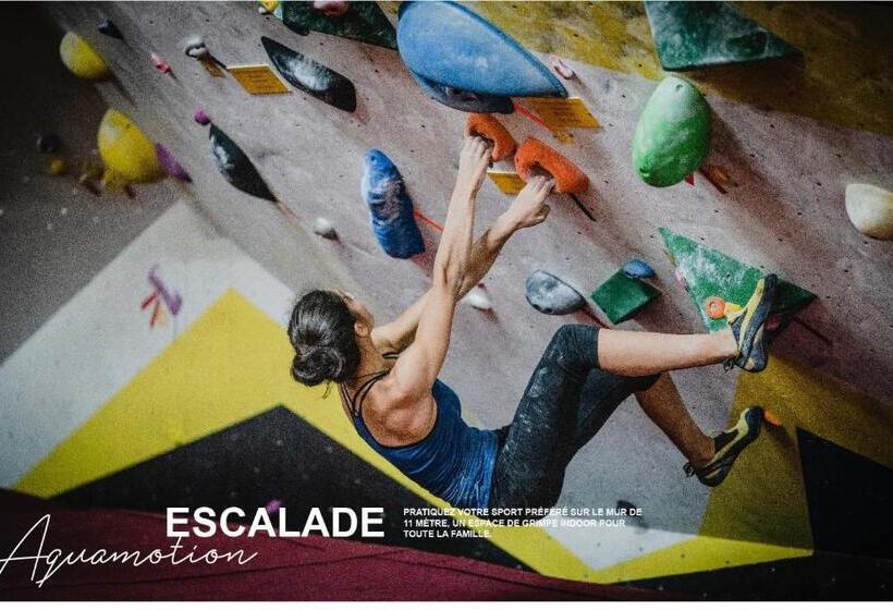 هتل Ecrin Blanc Resort Courchevel   Aquapark