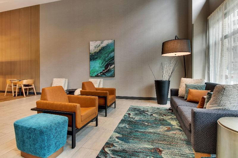 هتل Fairfield Inn & Suites By Marriott Birmingham Downtown