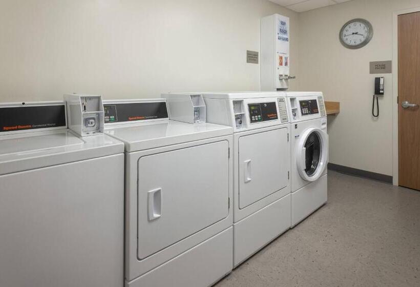 בית מלון כפרי Fairfield Inn & Suites By Marriott South Kingstown Newport Area