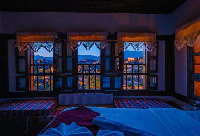 فندق Hanedan Konak