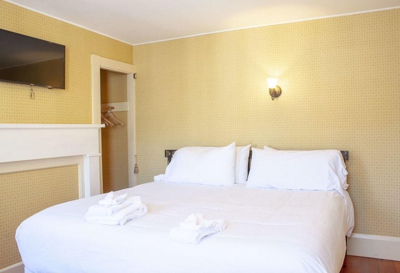 Отель Hawthorn House