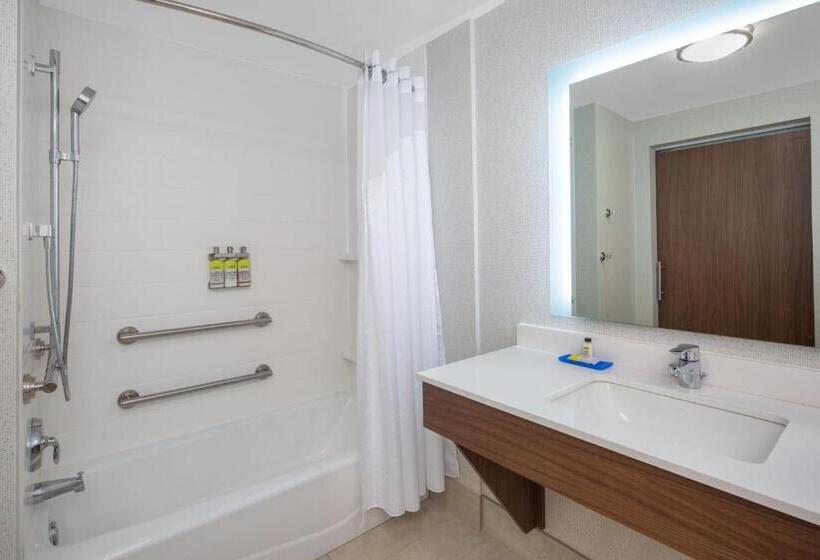 هتل Holiday Inn Express & Suites   Chico, An Ihg
