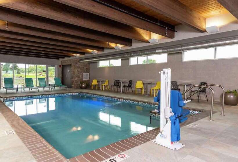 בית מלון כפרי Home2 Suites By Hilton Appleton