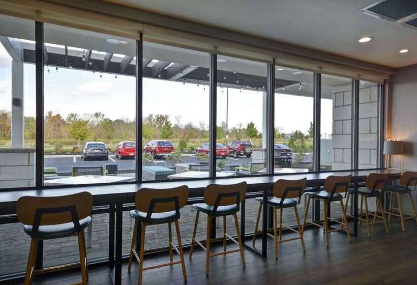 Отель Home2 Suites By Hilton Dayton South
