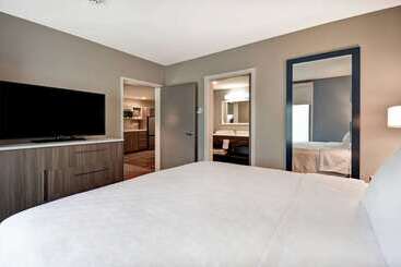 هتل Home2 Suites By Hilton Georgetown