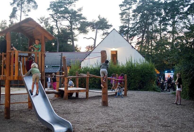 هتل Huttopia Rambouillet