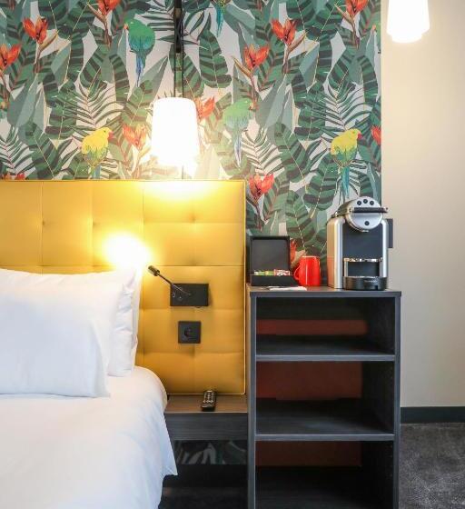 هتل Ibis Styles Puteaux Paris La Defense