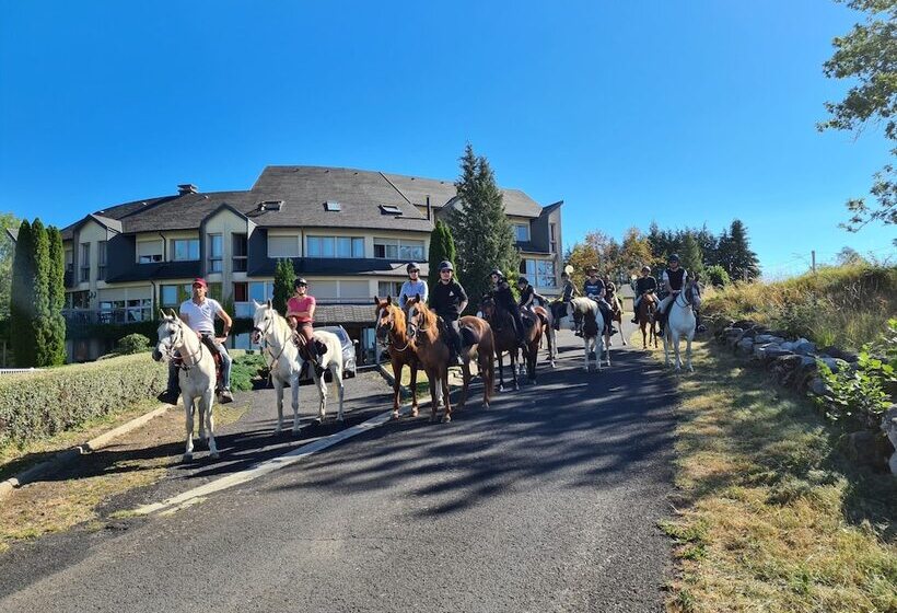 هتل La Bastide Du Cantal