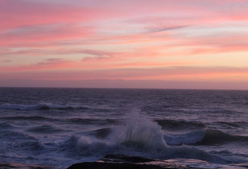 호텔 Overleaf Lodge And Spa