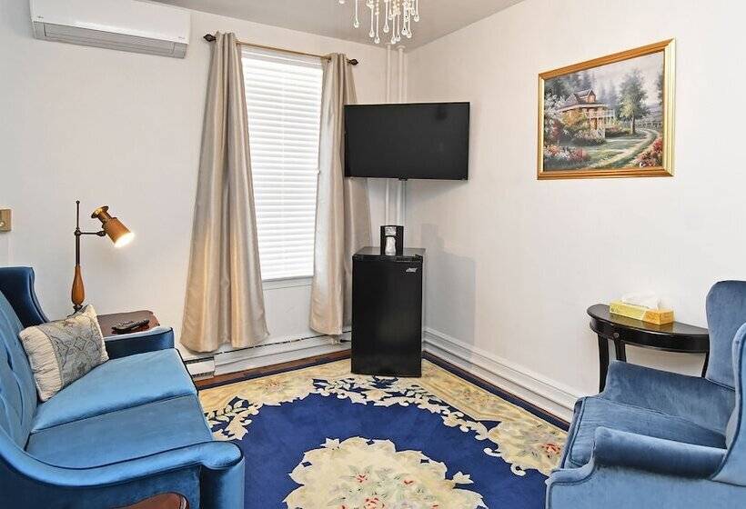 هتل The Country Inn Of Berkeley Springs