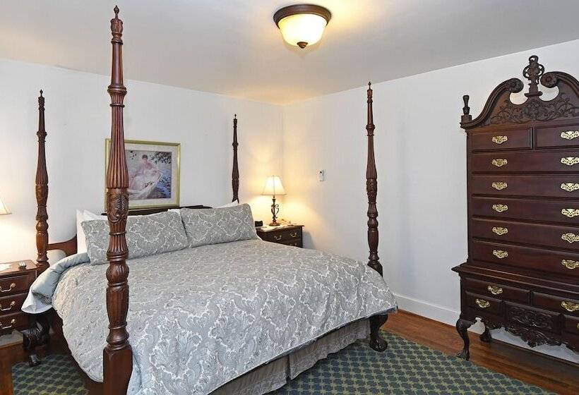 هتل The Country Inn Of Berkeley Springs