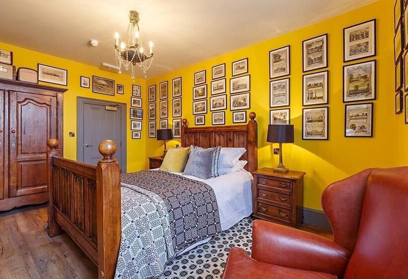 فندق The Dial House