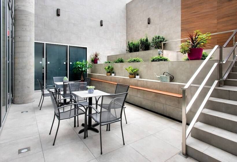هتل Towneplace Suites By Marriott New York Long Island City