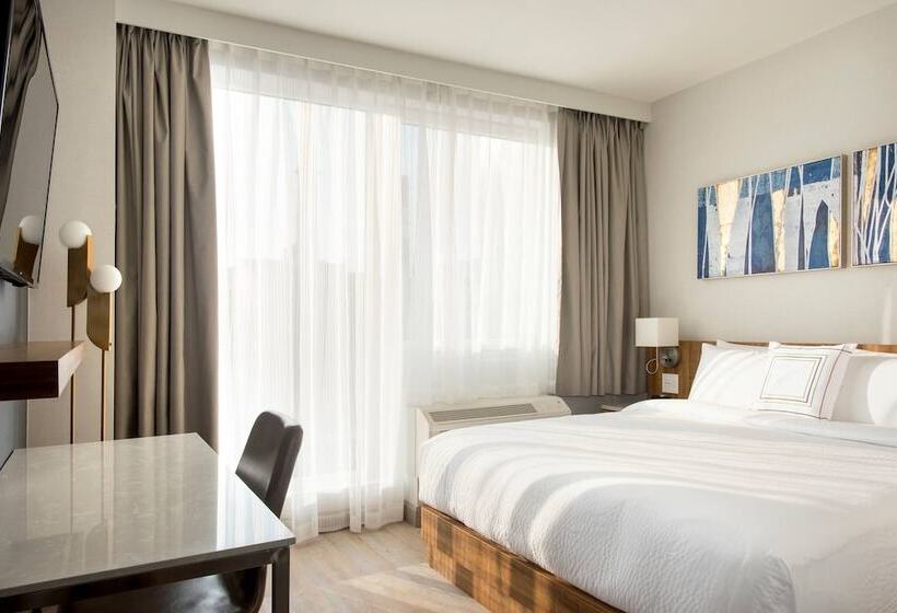 هتل Towneplace Suites By Marriott New York Long Island City