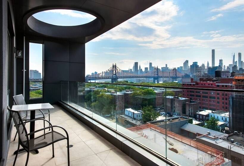 Hotel Towneplace Suites By Marriott New York Long Island City/manhattan View