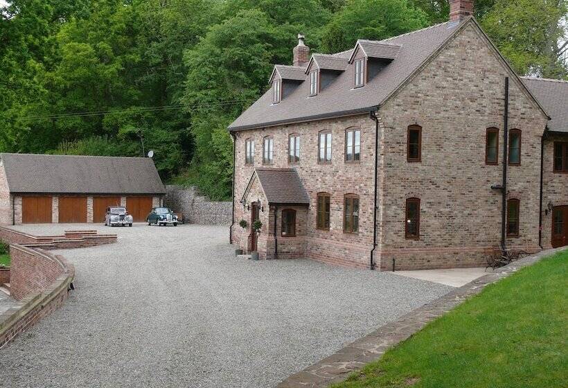 The Larches Ledbury Bed And Breakfast