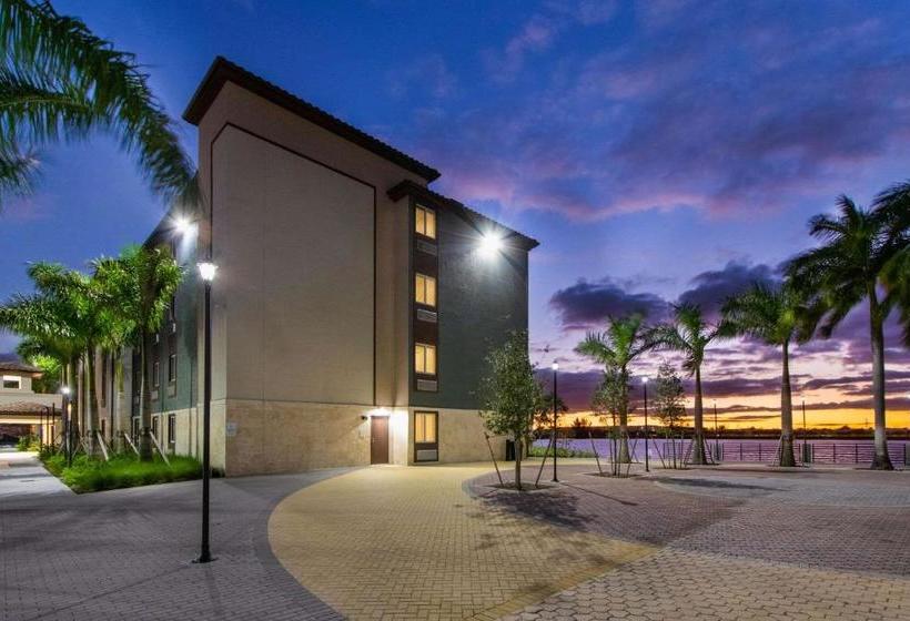 Woodspring Suites Miramar