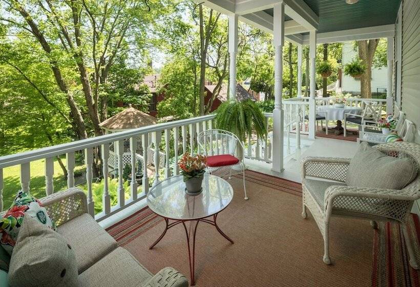 تختخواب و صبحانه Avery On Prospect Hill Guest House