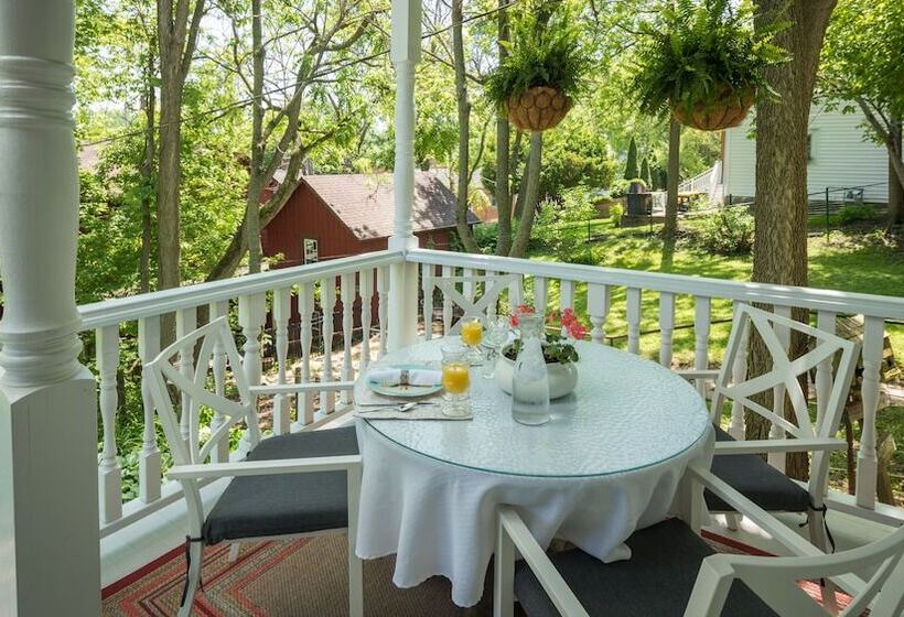 تختخواب و صبحانه Avery On Prospect Hill Guest House