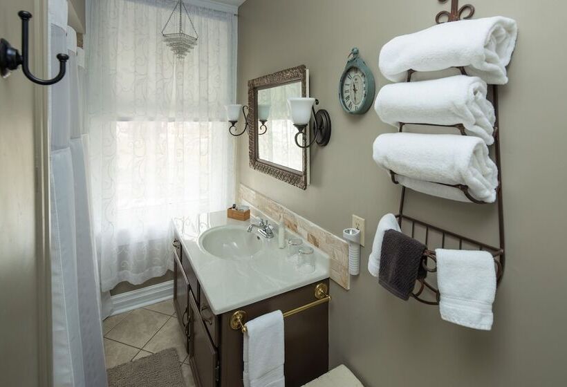 تختخواب و صبحانه Avery On Prospect Hill Guest House