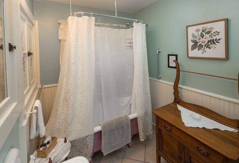 تختخواب و صبحانه Avery On Prospect Hill Guest House