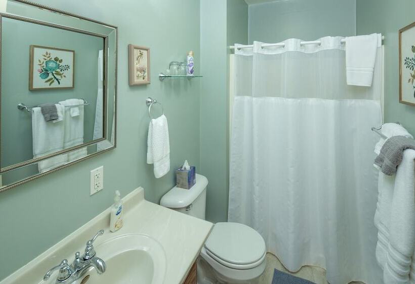 تختخواب و صبحانه Avery On Prospect Hill Guest House