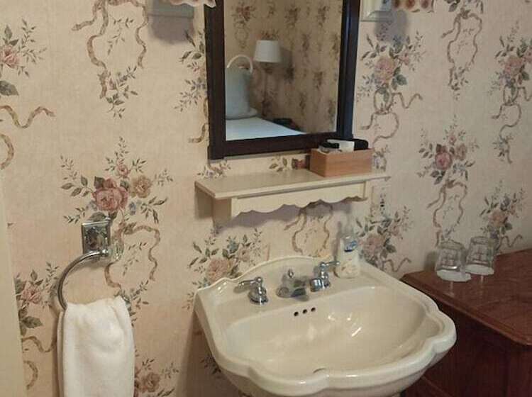 تختخواب و صبحانه Avery On Prospect Hill Guest House