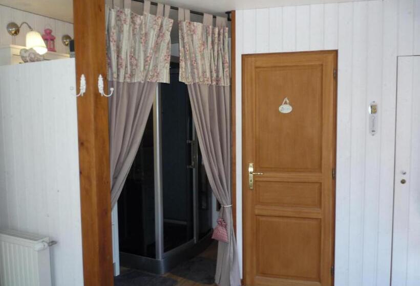 تختخواب و صبحانه Le Verger Du Sausset
