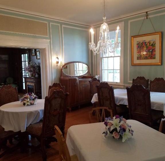 ベッドアンドブレックファースト The York Chester Inn