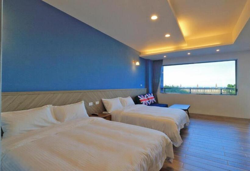 تختخواب و صبحانه Two Home Inn