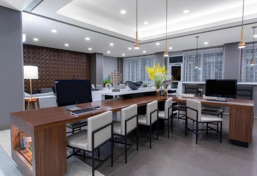 Hawthorn Extended Stay By Wyndham Loveland