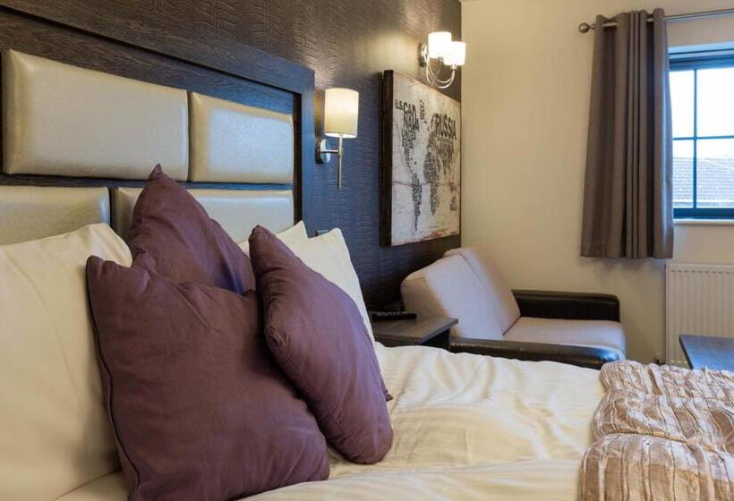 פונדק The White Swan