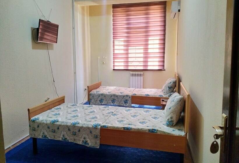 Hostel Mukarram
