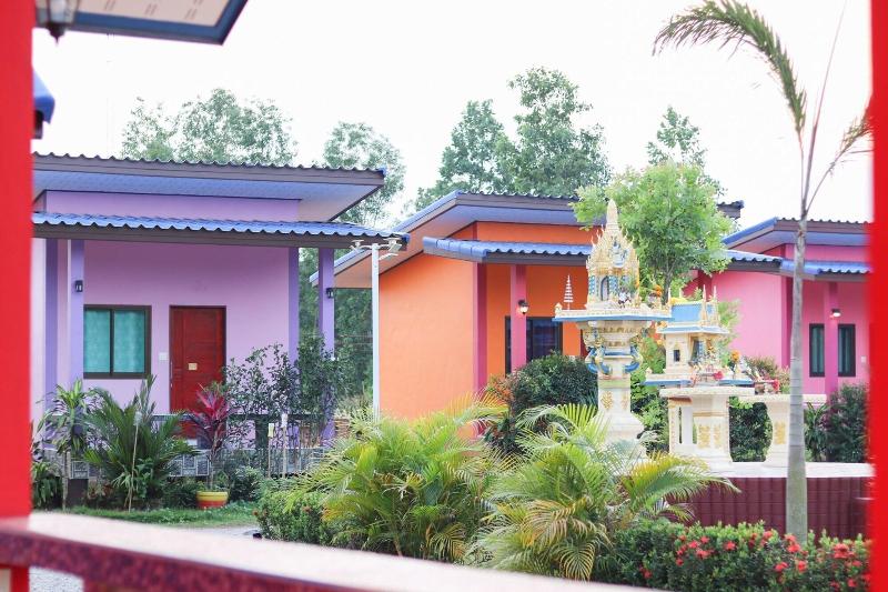 فندق Banphu Resort   บ้านปู รีสอร์ท