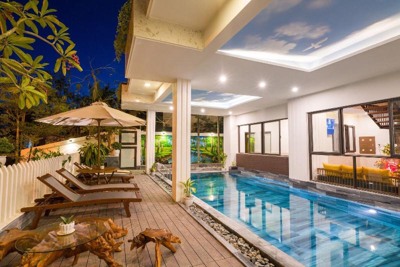 هتل Hoi An Grace River Villa
