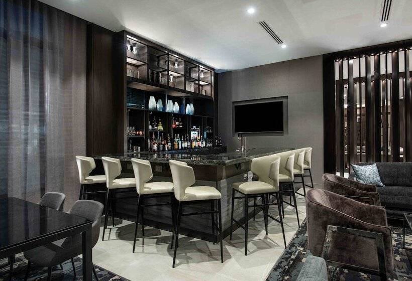 هتل Holiday Inn Express   Boston South   Quincy, An Ihg