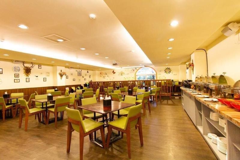 هتل Huis Ten Bosch