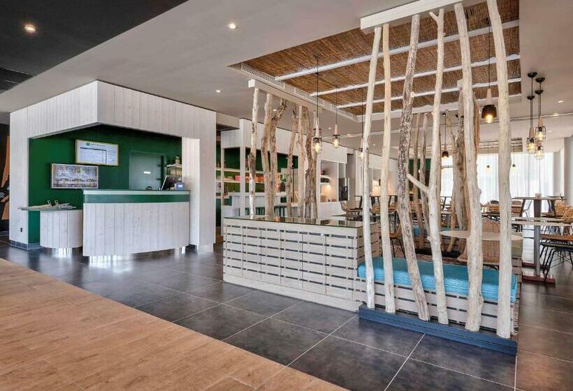 هتل Ibis Styles Arcachon Gujanmestras