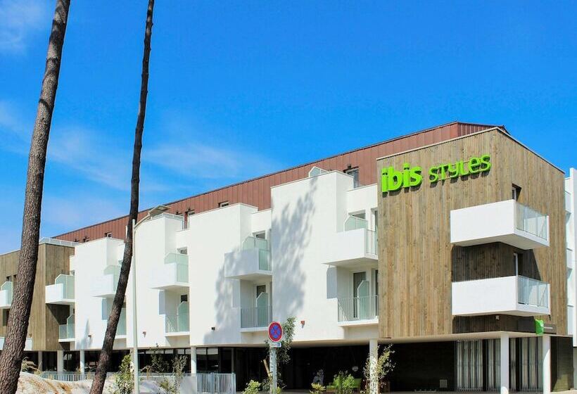 هتل Ibis Styles Arcachon Gujanmestras