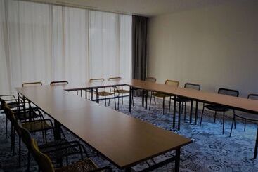 هتل Ibis Styles Arcachon Gujanmestras