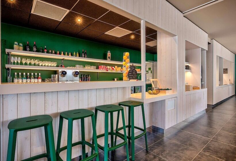هتل Ibis Styles Arcachon Gujanmestras