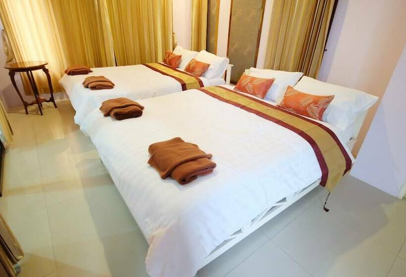 هتل Khumphyazaw Resort
