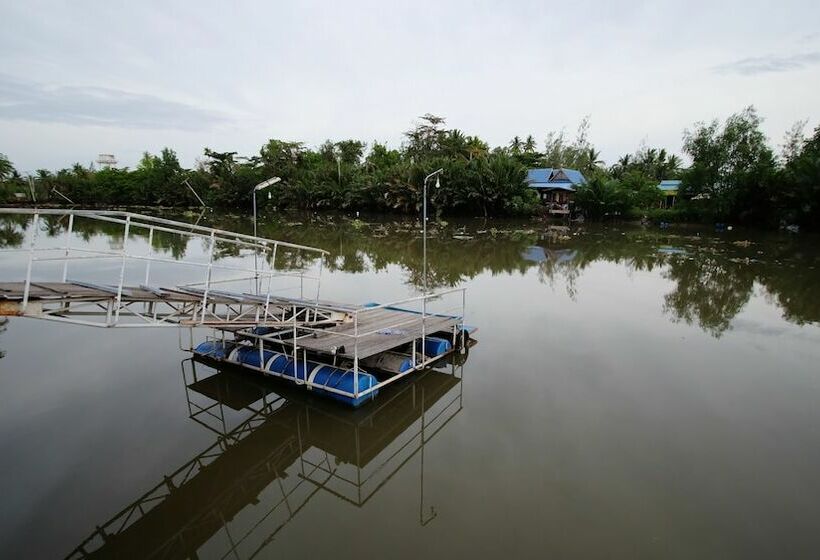 هتل Khumphyazaw Resort