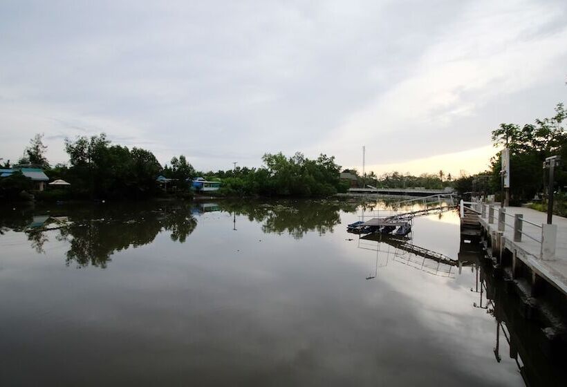 هتل Khumphyazaw Resort