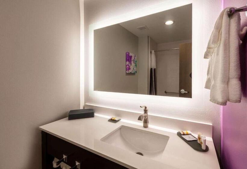 فندق La Quinta Inn & Suites By Wyndham Lafayette Oil Center