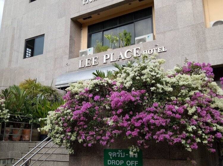 هتل Lee Place