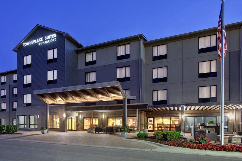 בית מלון כפרי Towneplace Suites By Marriott Detroit Belleville
