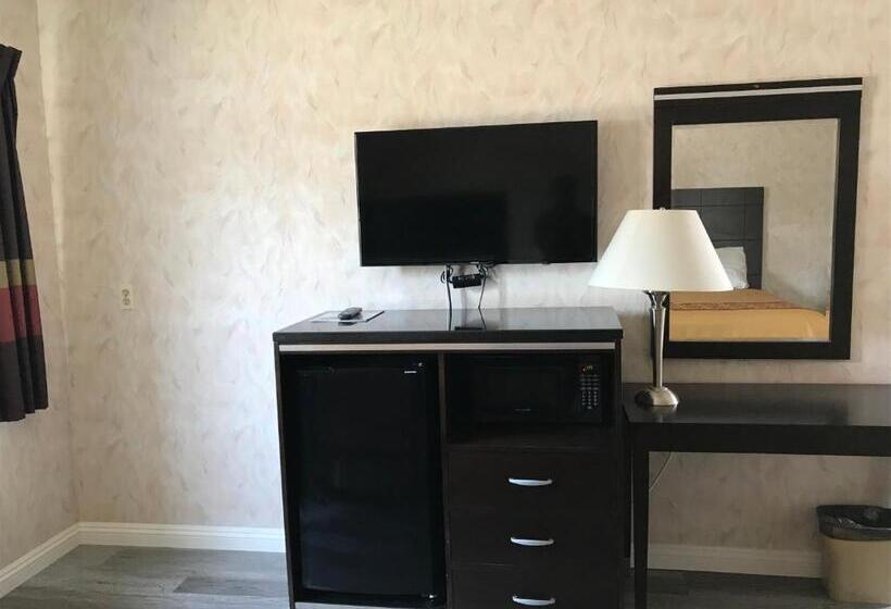 فندق على الطريق Manhattan Inn & Suites